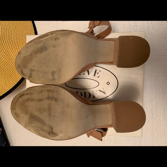 Steve Madden Callvin Camel PeepToe 3.5” Heel Sz 10 - Picture 5 of 7